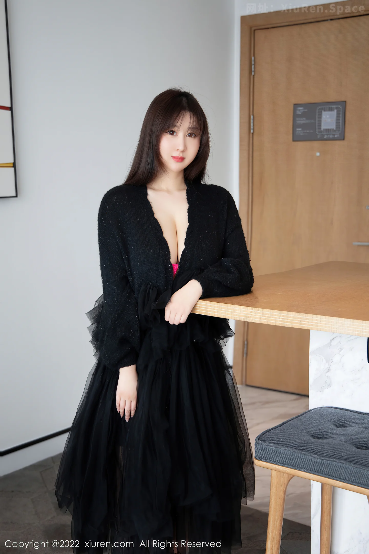 图片[4]-[XiuRen秀人网]VOL.4765 新人王俪丁小宝贝私房床上半脱露粉红内衣秀惹火身材诱惑写真54P-秀人网官方网站